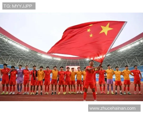 足球硬汉传奇：他们的坚持与拼搏成就了无数巅峰时刻